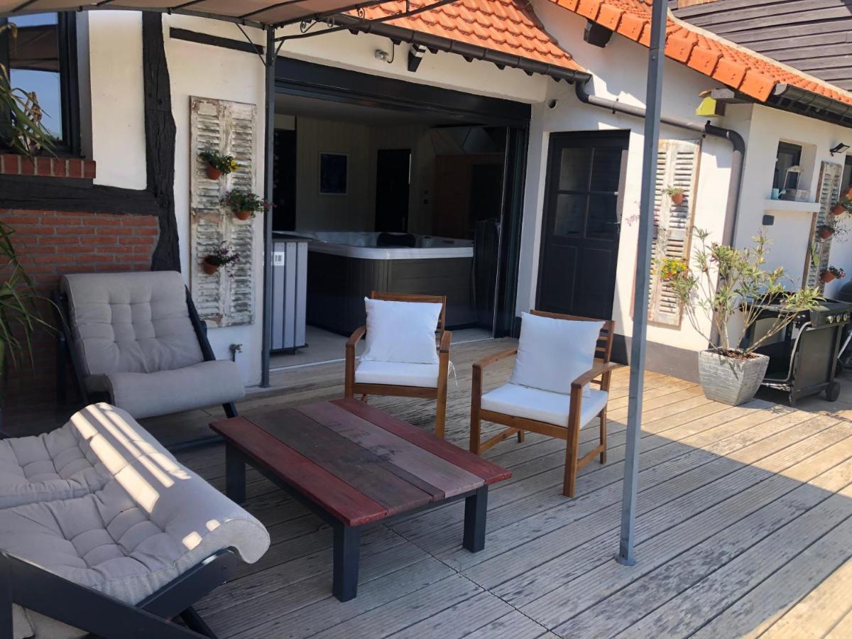 Gite Piscine Jacuzzi Privatises Clos Valentin Freulleville Exterior foto